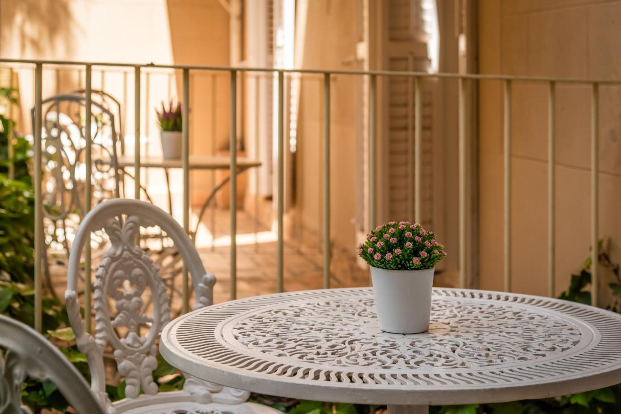 Hotel Medium Renaixenca Sitges Oda fotoğraf