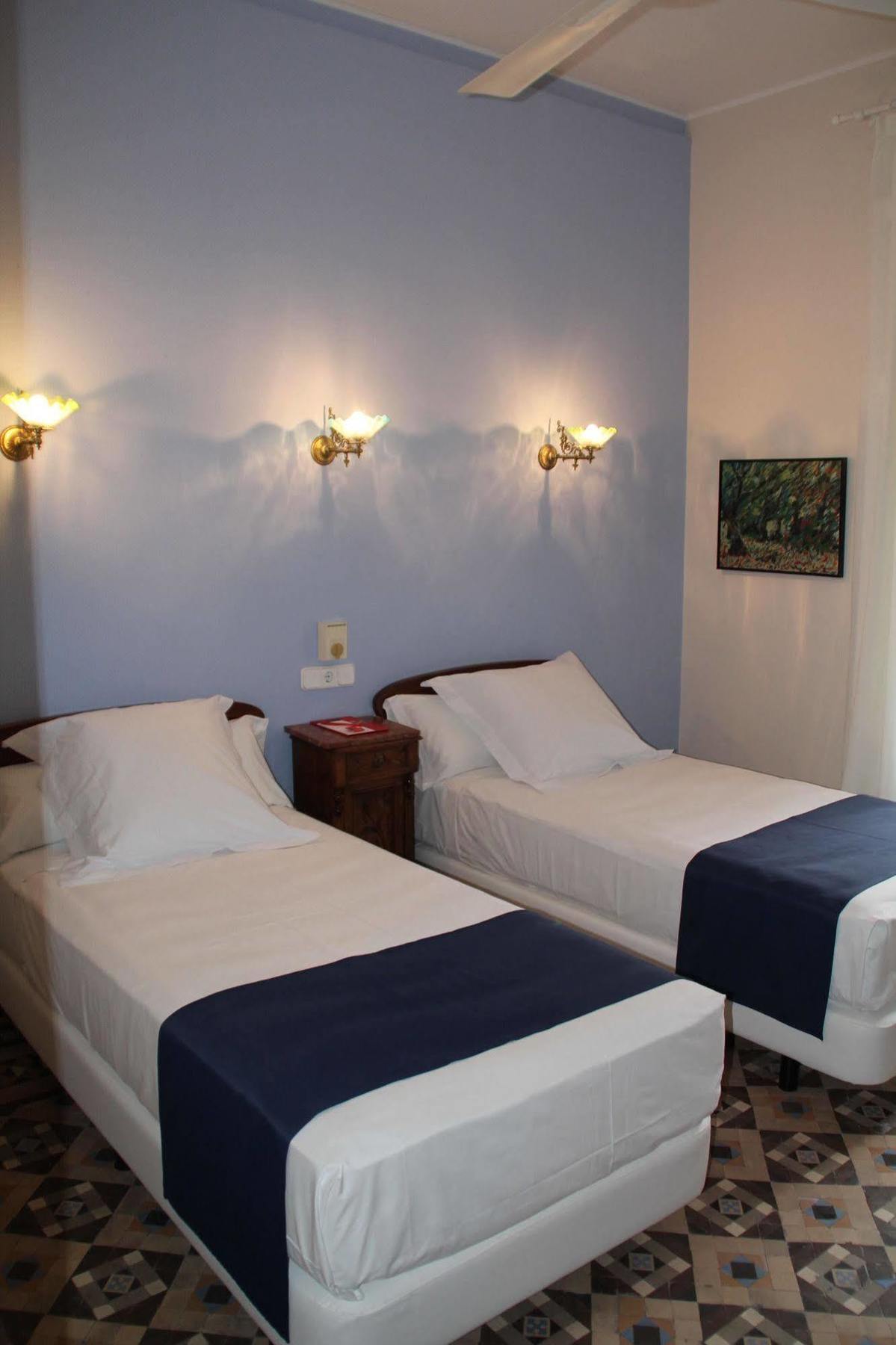 Hotel Medium Renaixenca Sitges Dış mekan fotoğraf